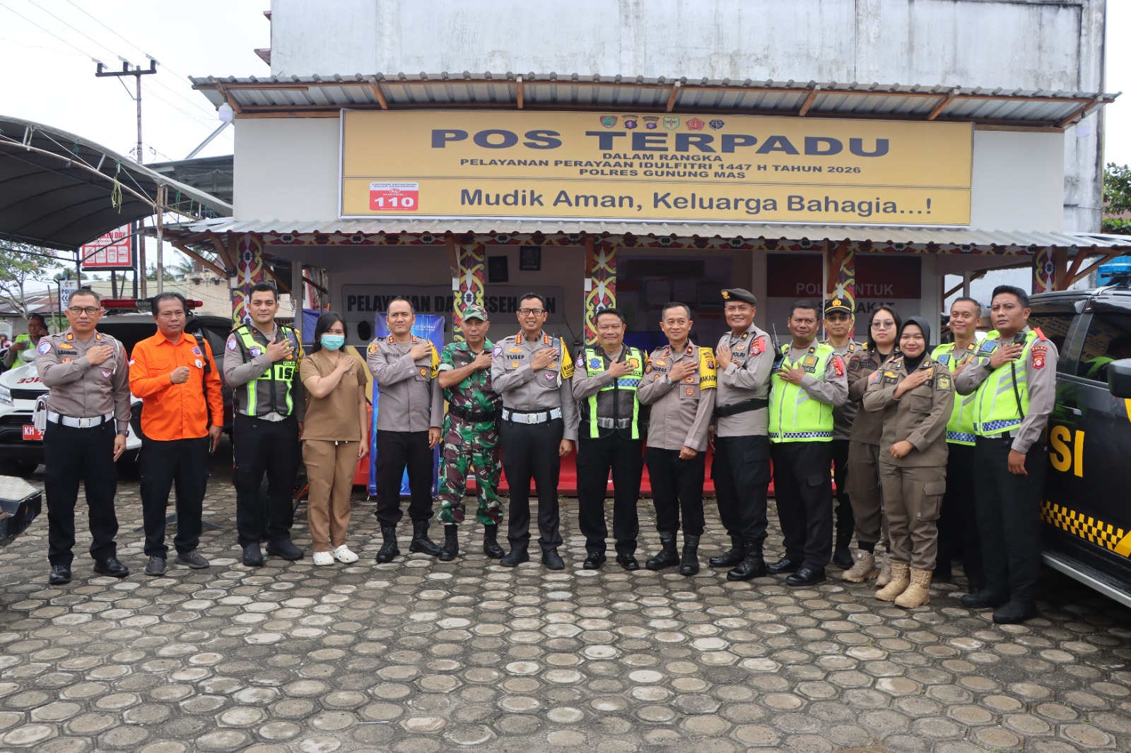Pastikan Arus Mudik Aman, Dir Lantas Polda Kalteng Cek Pos Pelayanan di Kuala Kurun