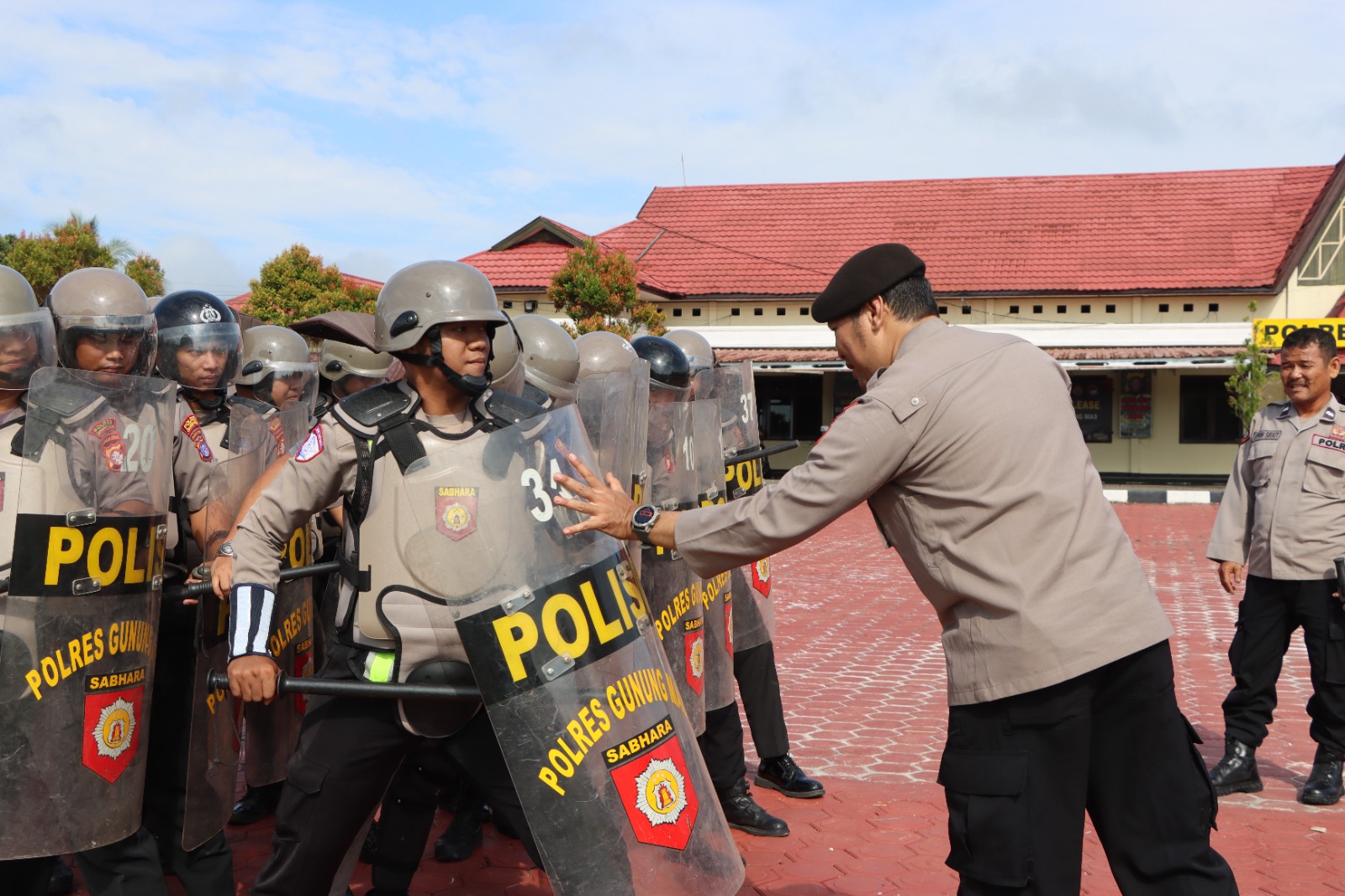 Siap Hadapi Gangguan Kamtibmas, Polres Gunung Mas Intensifkan Latihan Dalmas