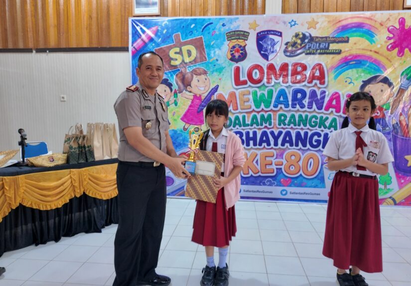 50 Siswa Adu Kreativitas di Lomba Mewarnai Hari Bhayangkara ke-80 Polres Gunung Mas